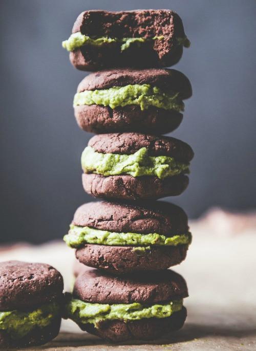 Vegan Matcha Cashew Filling Choco Cookies