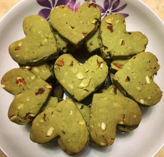 Matcha Almond Valentine Cookies