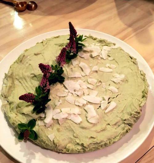 Vegan Raw Matcha Green Tea Lime Cake